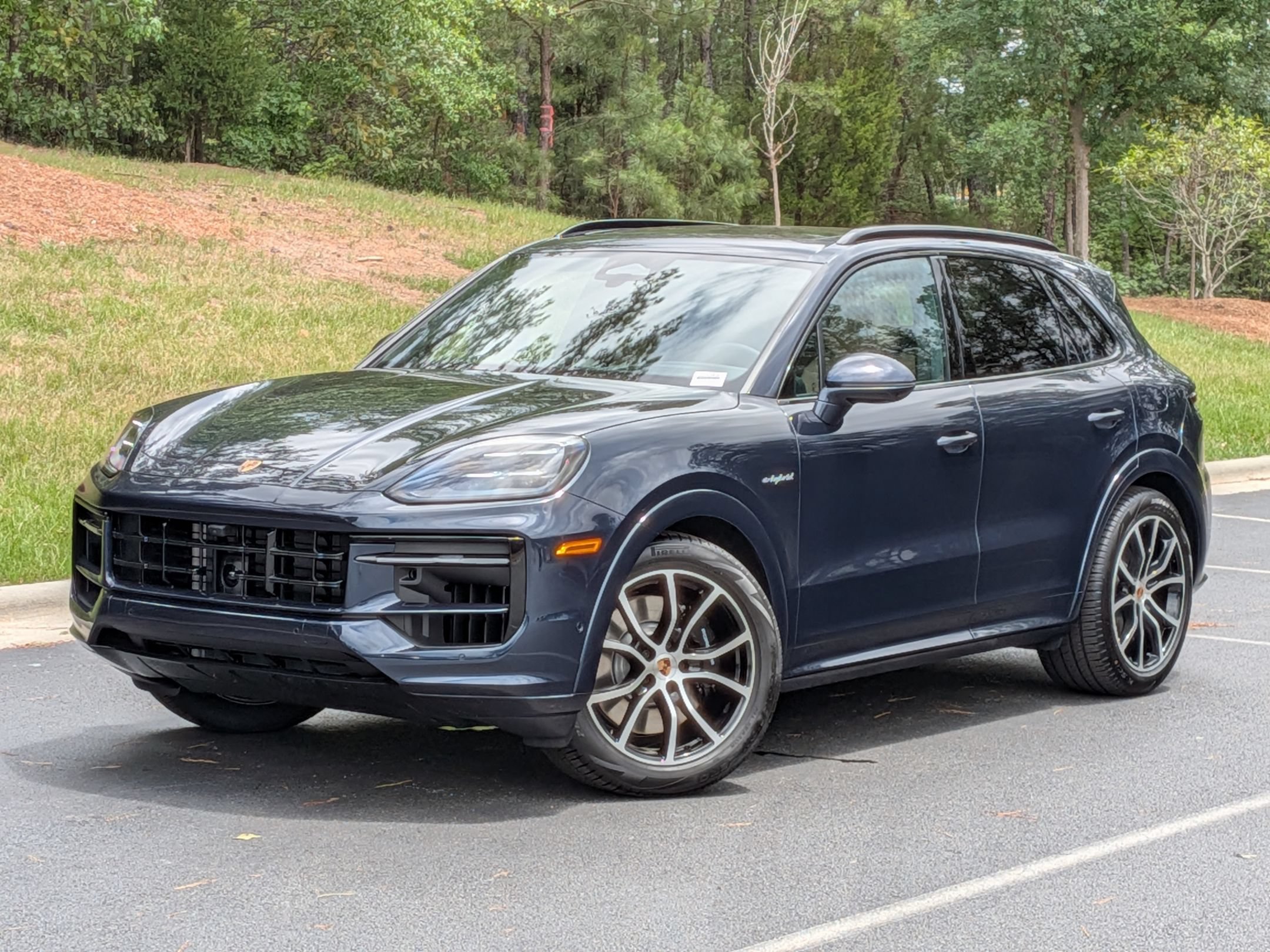 New 2026 Porsche Cayenne S AWD/4WD image 1
