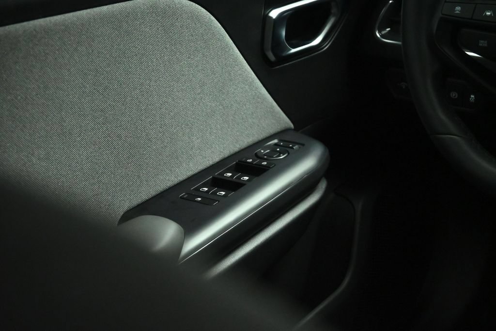 Certified 2025 Kia K4 EX FWD image 41