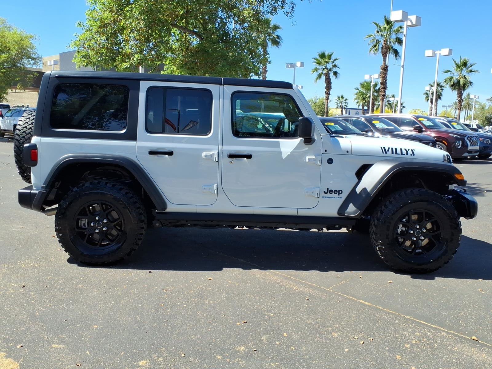 Used 2025 Jeep Wrangler Willys image 6