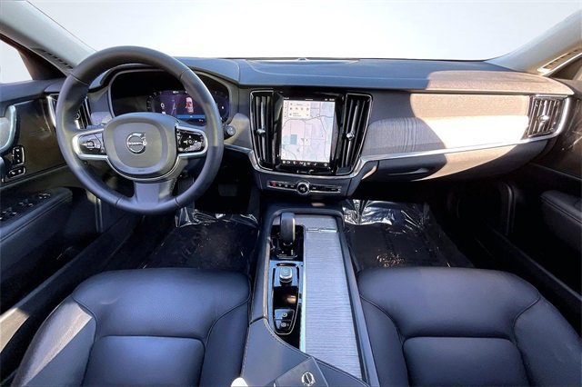 Certified 2024 Volvo V90 B6 Cross Country Plus w/ Climate Package image 17