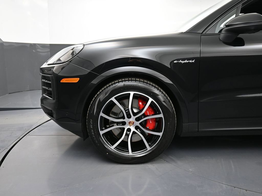 New 2026 Porsche Cayenne S image 12