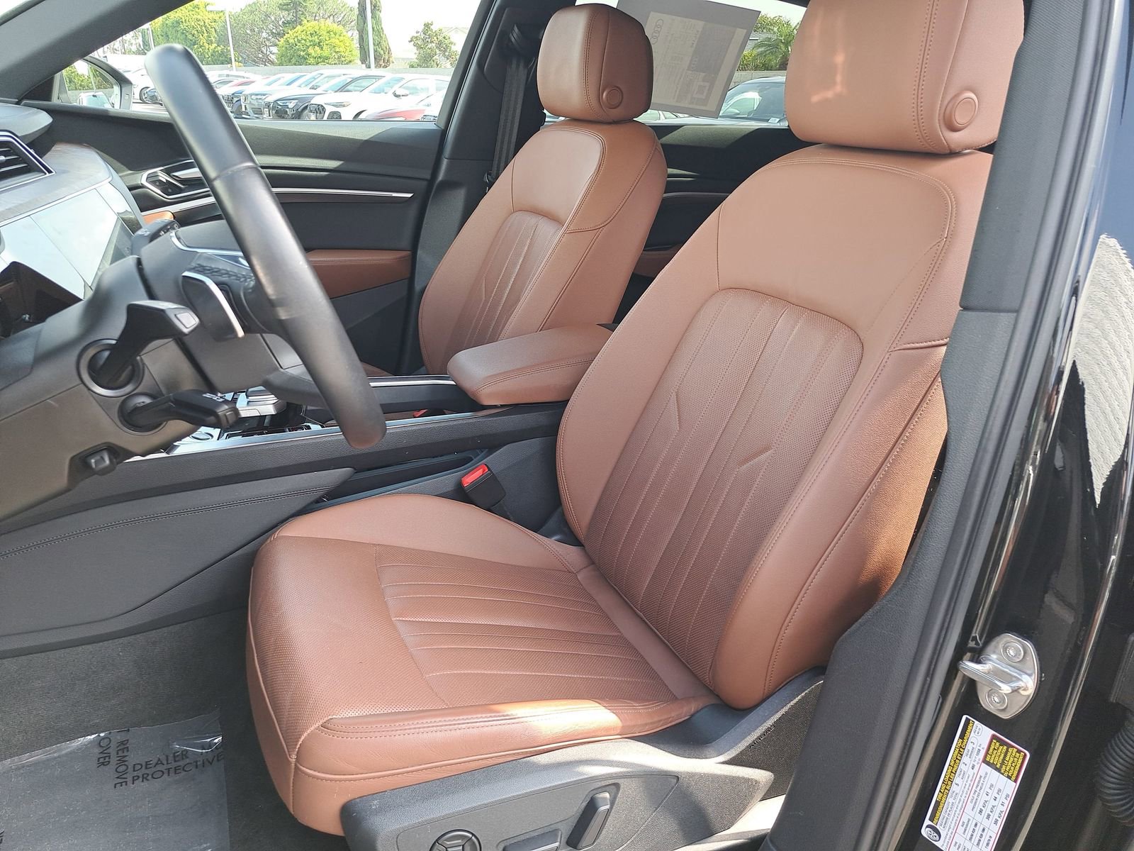 Used 2022 Audi e-tron Premium Plus AWD/4WD image 15