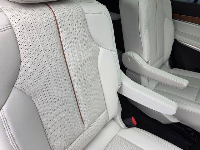 New 2026 Cadillac Vistiq Sport AWD/4WD image 22