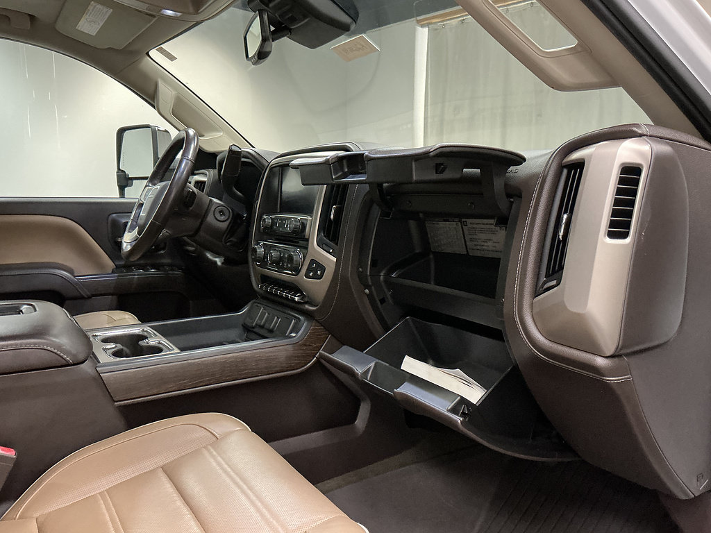 Used 2017 GMC Sierra 3500 Denali w/ Duramax Plus Package AWD/4WD image 34