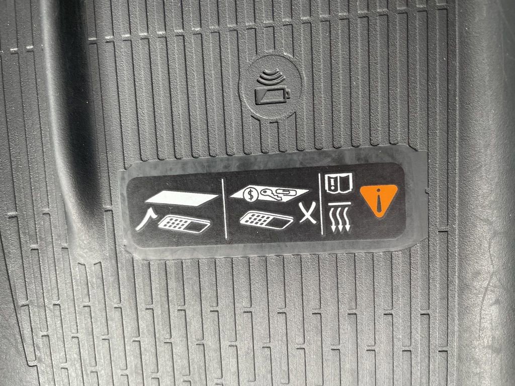 Used 2025 Buick Enclave Avenir w/ Super Cruise Package image 27