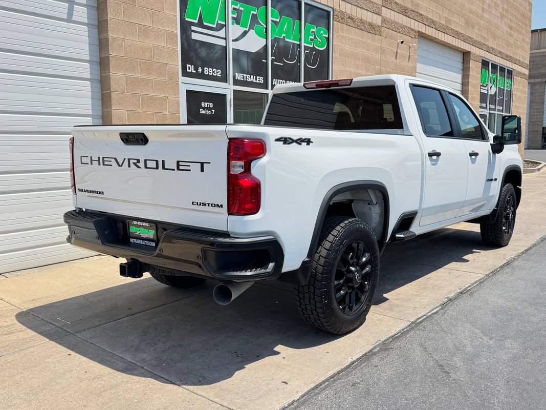 Used 2025 Chevrolet Silverado 2500 Custom w/ Custom Value Package AWD/4WD image 5