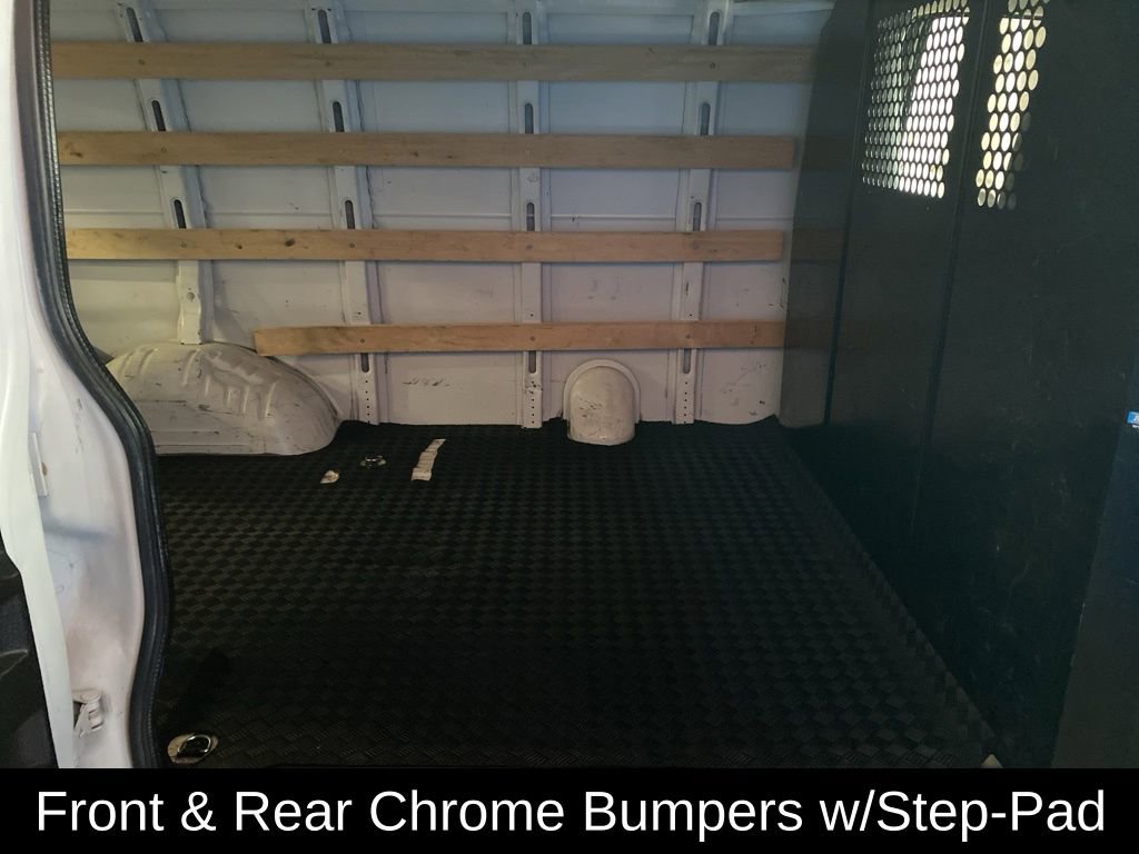 Used 2021 GMC Savana 2500 w/ Driver Convenience Package image 9