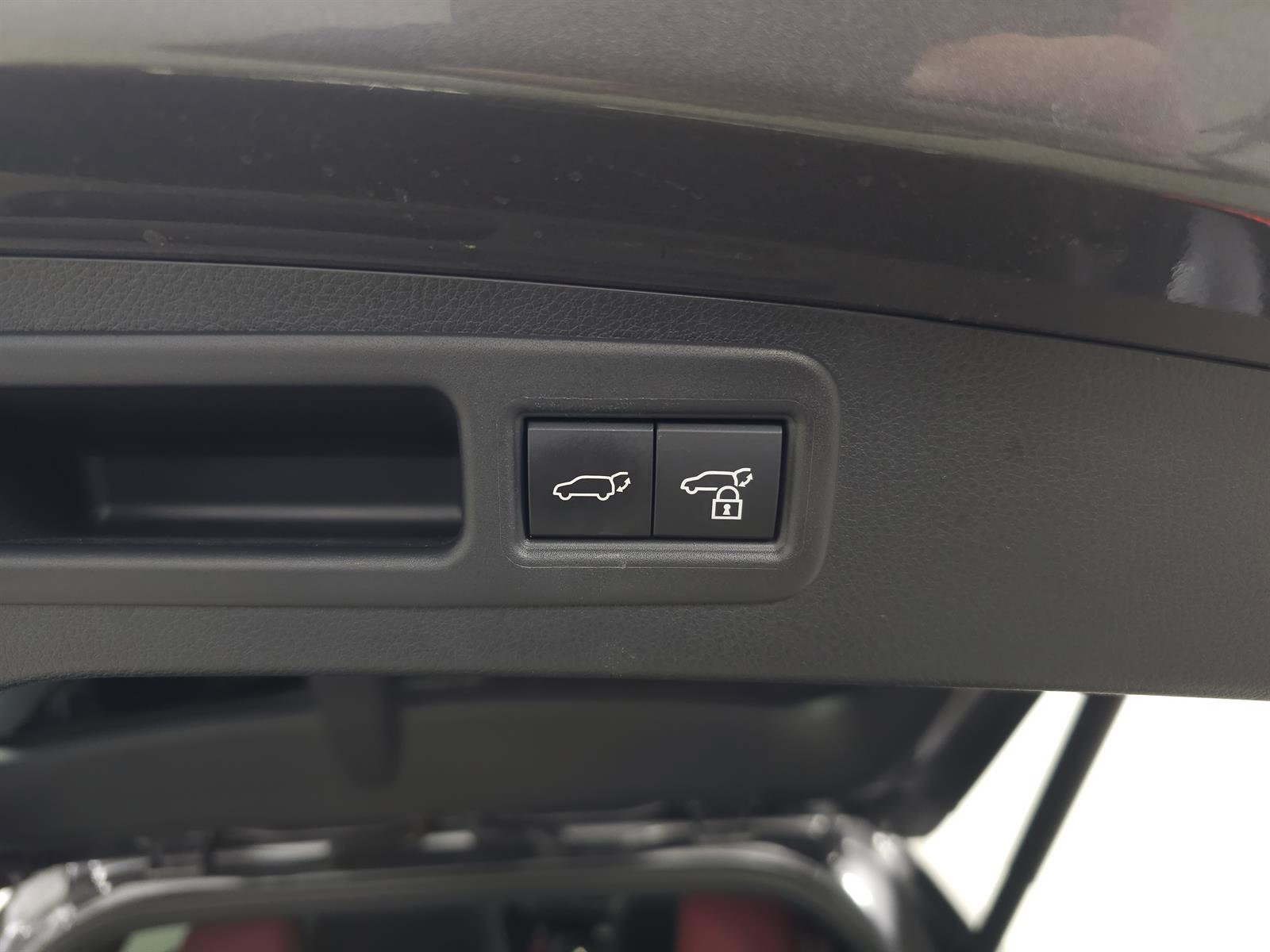 Used 2023 Lexus RX 500h F Sport w/ Accessory Package (Z1) image 9