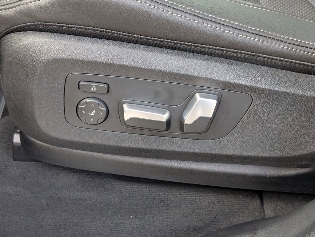 New 2026 BMW X5 xDrive50e w/ M Sport Package image 15