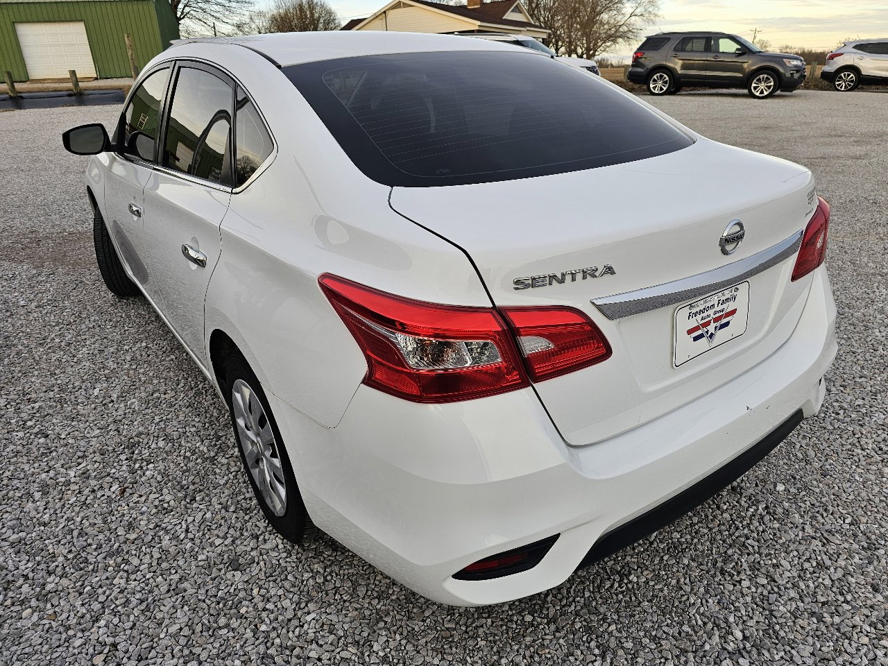 Used 2016 Nissan Sentra S image 6