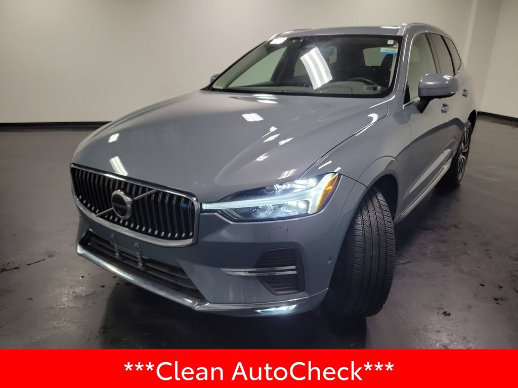 Used 2023 Volvo XC60 B5 Plus AWD/4WD image 4