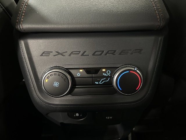 Used 2026 Ford Explorer Active w/ Active Comfort Package AWD/4WD image 36