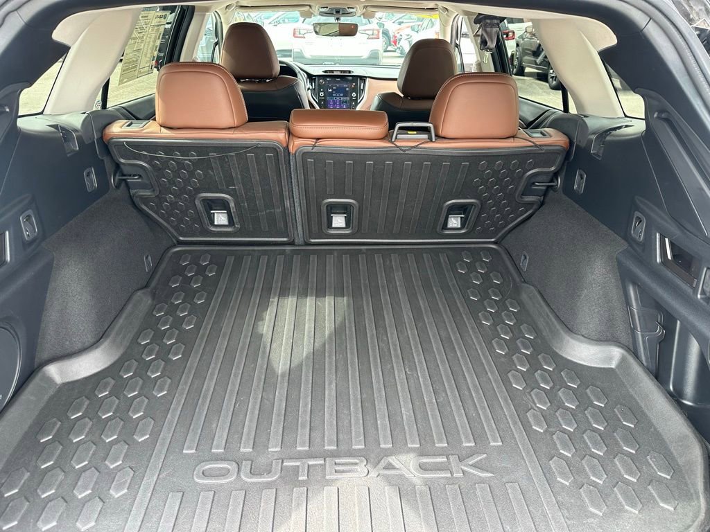 Used 2021 Subaru Outback Touring image 7