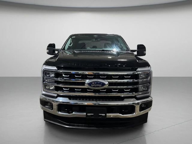 Used 2026 Ford F250 Lariat w/ FX4 Off-Road Package image 9