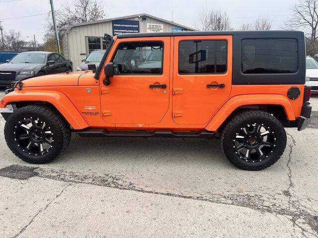 Used 2012 Jeep Wrangler Unlimited Sahara w/ Dual Top Group image 3