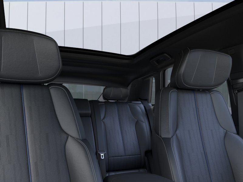 New 2026 Cadillac Lyriq Luxury image 24