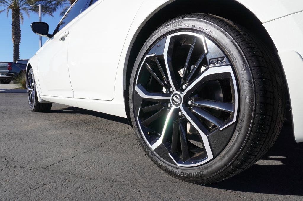 Certified 2025 Nissan Altima 2.5 SR image 6