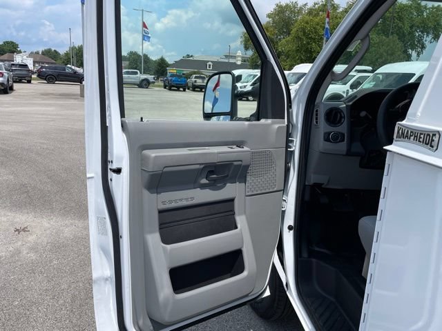 New 2027 Ford E-350 and Econoline 350 Super Duty w/ Power Equipment Group RWD image 18