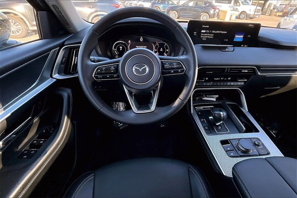 Certified 2025 MAZDA CX-70 Plug-In Hybrid w/ Premium Pkg image 7