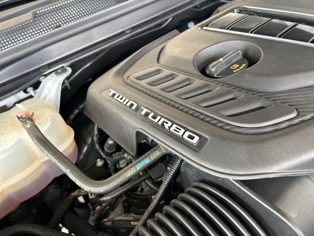 Used 2025 Jeep Grand Wagoneer L Series III w/ Rear Seat Video Group 1 image 12