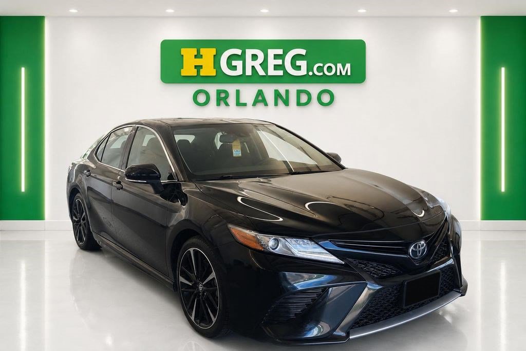 Used 2019 Toyota Camry XSE FWD image 4