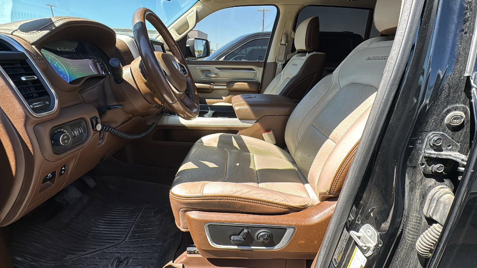 Used 2020 RAM 1500 Laramie image 7