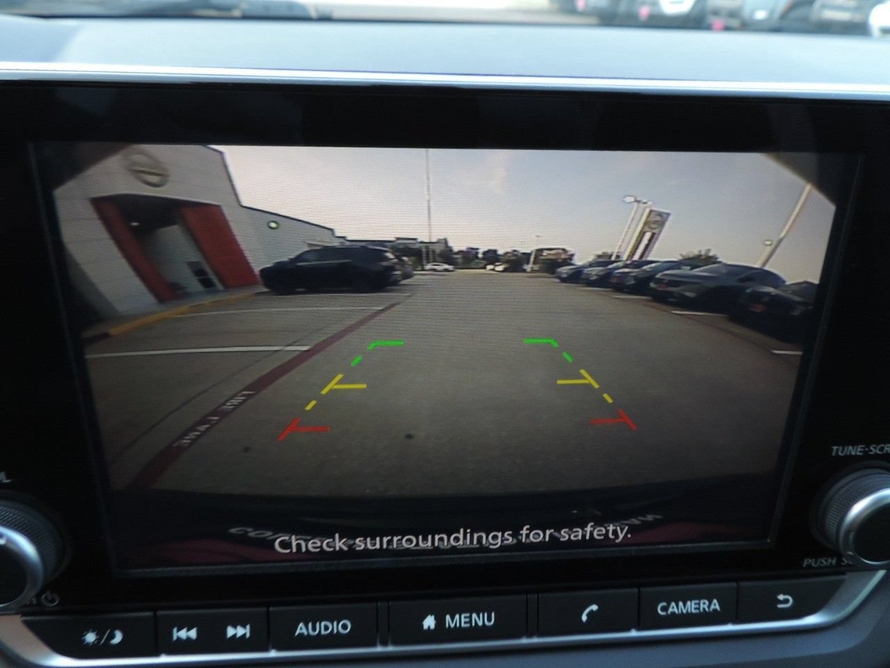 Used 2023 Nissan Rogue SV FWD image 29