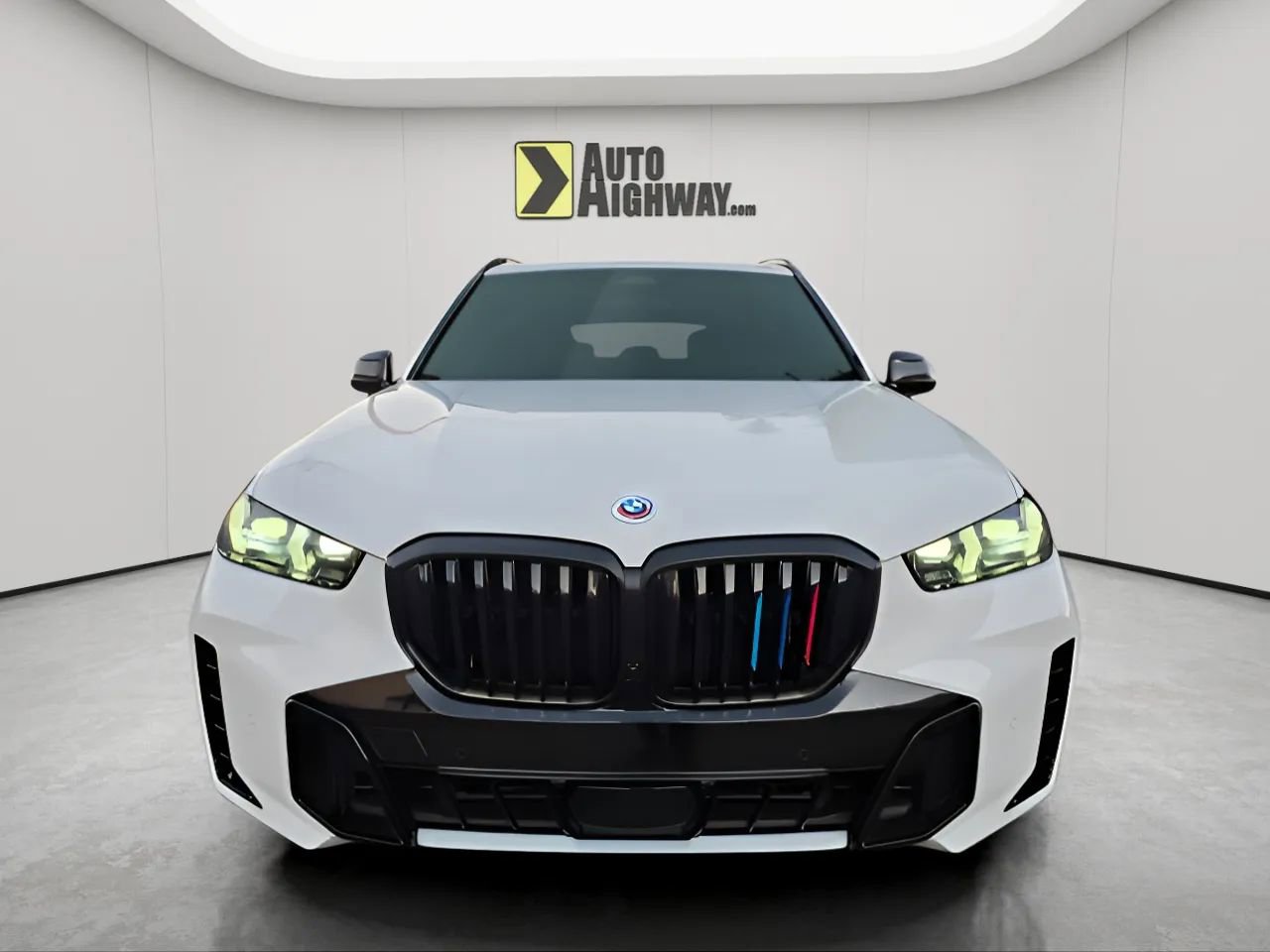 Used 2024 BMW X5 sDrive40i w/ M Sport Package image 15