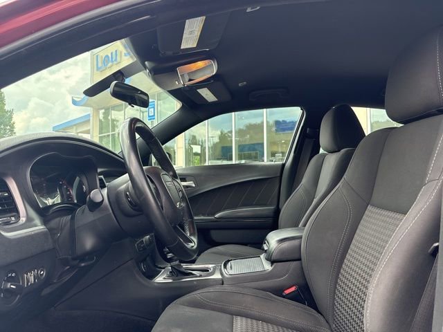 Used 2019 Dodge Charger SXT w/ Plus Group RWD image 10
