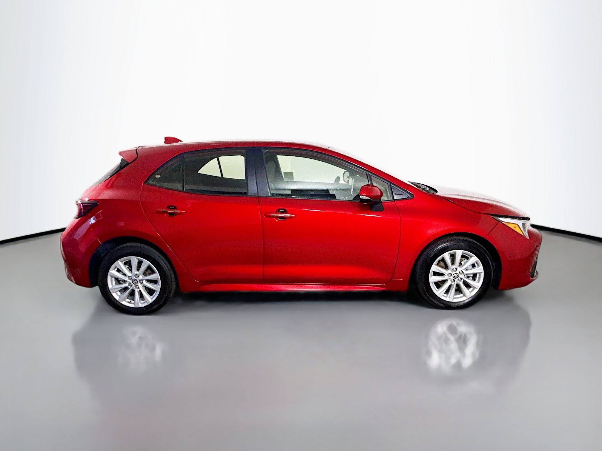 Used 2023 Toyota Corolla SE w/ SE Premium Package FWD image 11