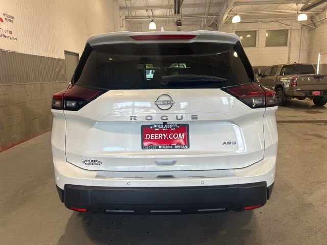 New 2026 Nissan Rogue SV w/ Cold Weather Package AWD/4WD image 4