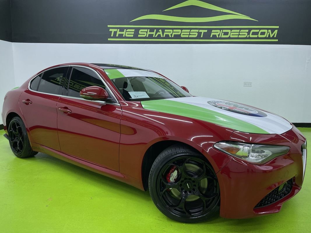 Used 2017 Alfa Romeo Giulia AWD image 1