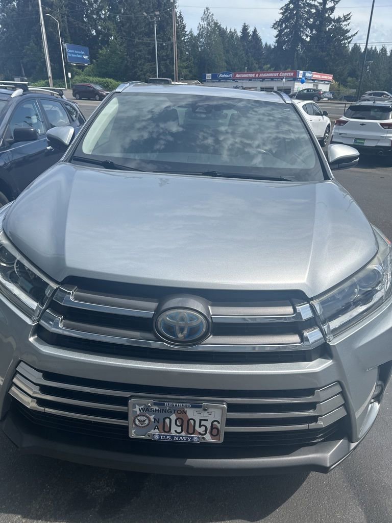 Used 2017 Toyota Highlander Limited AWD/4WD image 6