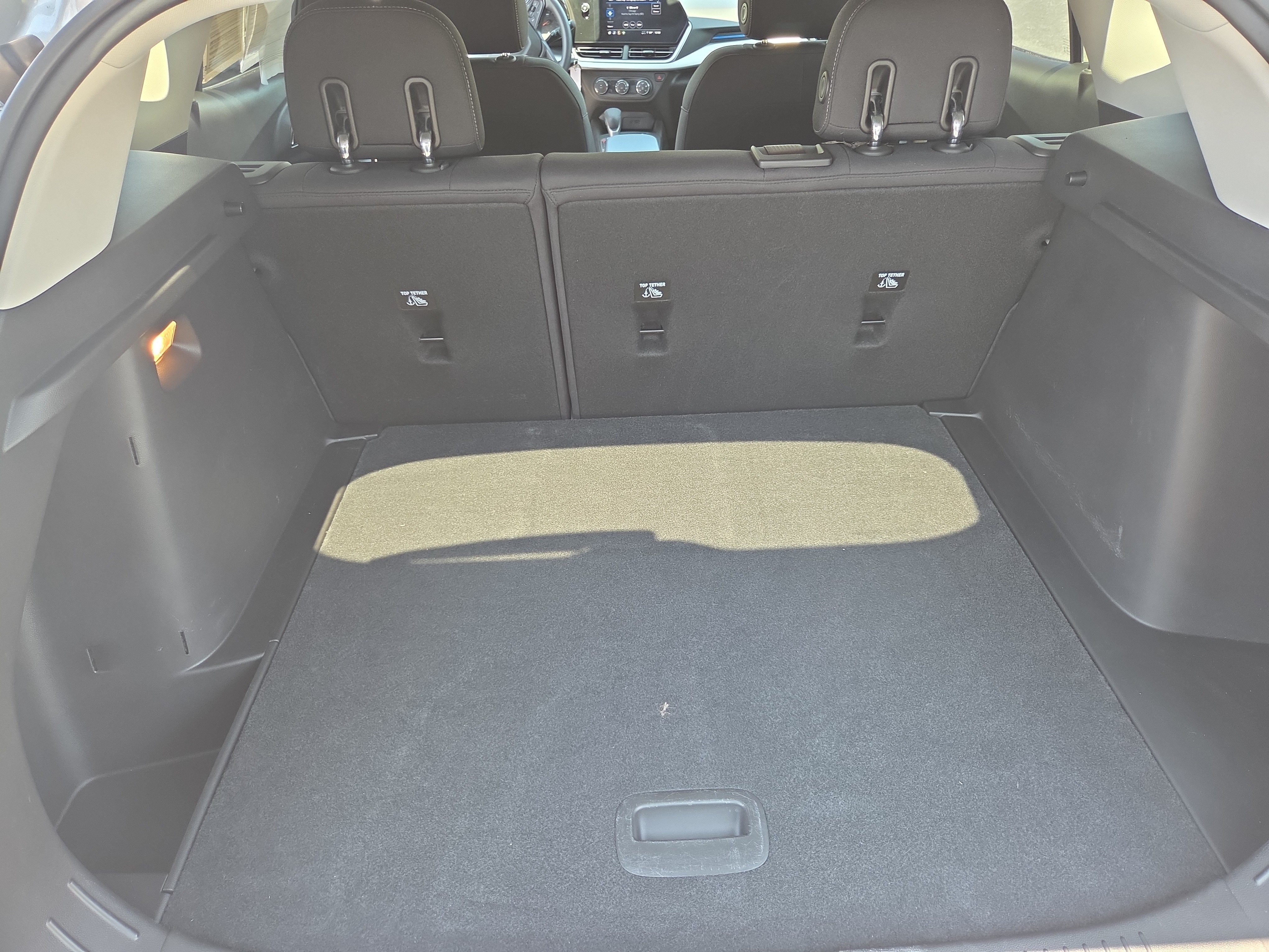 Used 2025 Chevrolet Trax LS FWD image 32