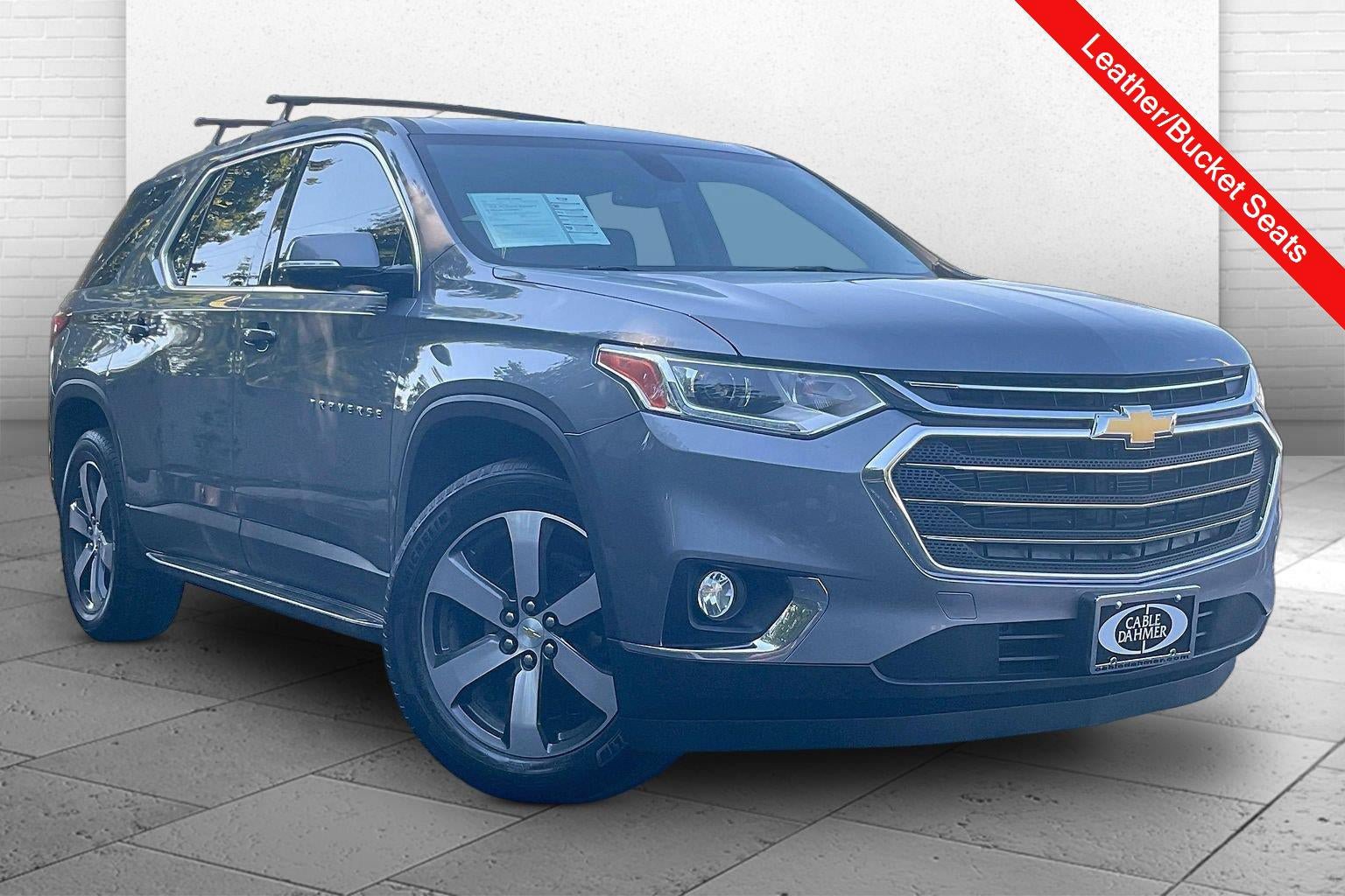 Used 2018 Chevrolet Traverse LT w/ LPO, 'HIT The Road' Package FWD image 1
