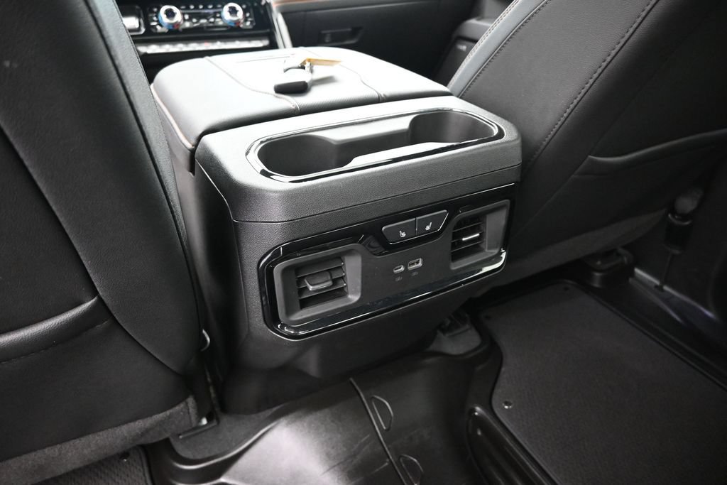 Used 2025 GMC Sierra 3500 AT4 w/ AT4 Premium Plus Package AWD/4WD image 20