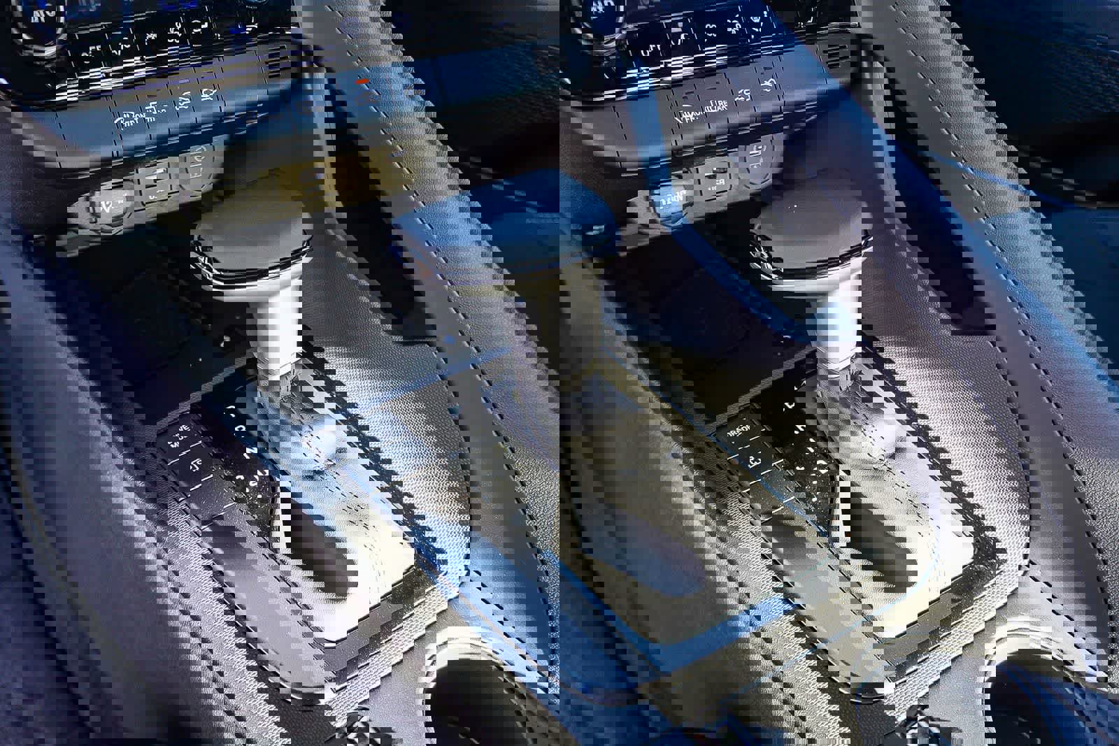 New 2025 Hyundai Elantra Sport image 23