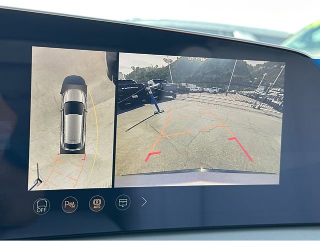 New 2026 Cadillac Optiq Luxury 1 image 20