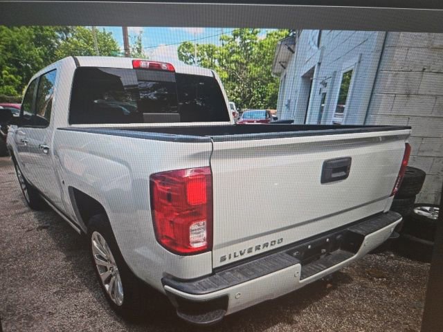 Used 2017 Chevrolet Silverado 1500 High Country AWD/4WD image 2
