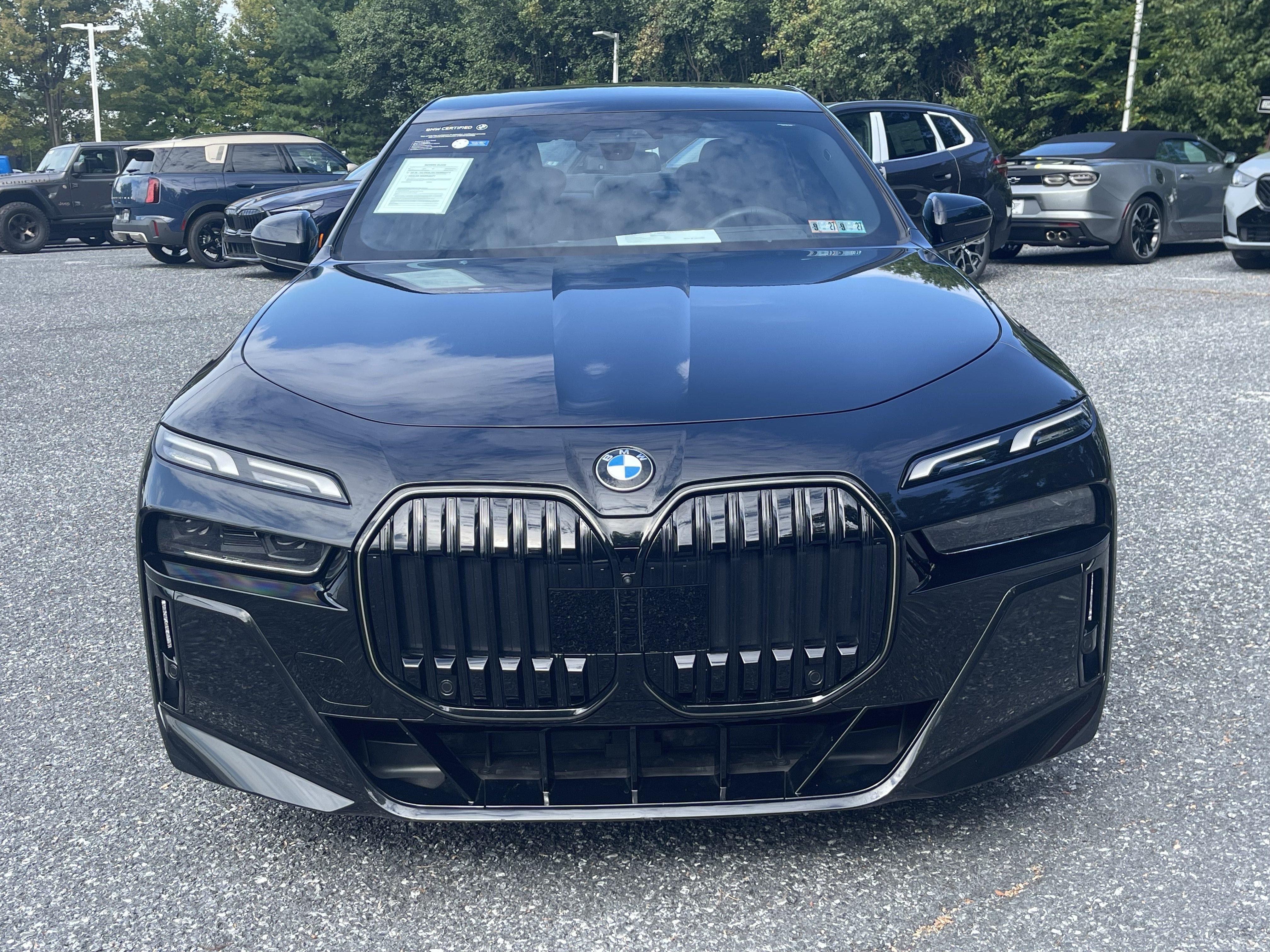 Certified 2025 BMW 760i xDrive AWD/4WD image 2