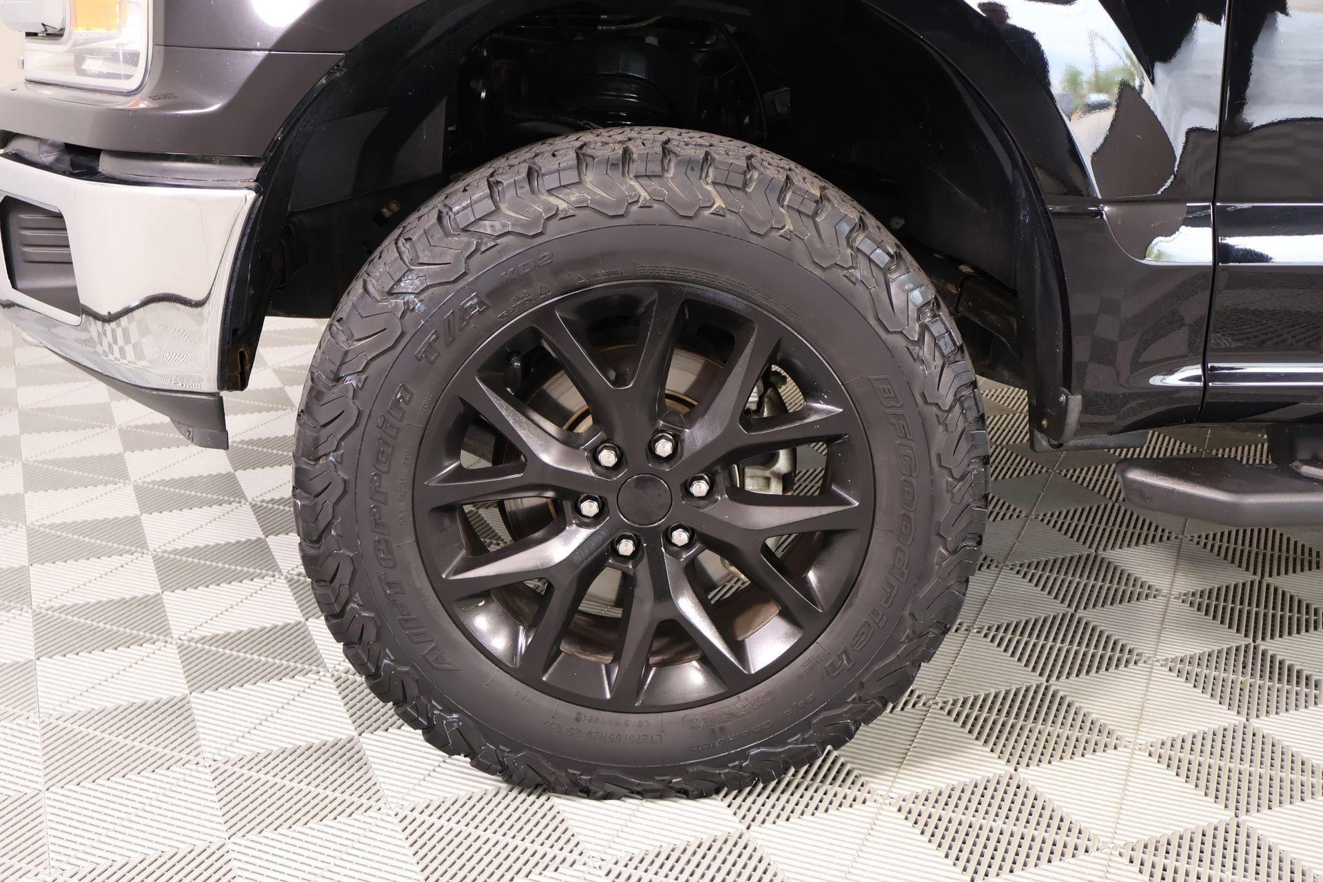 Used 2020 Ford F150 XLT w/ Equipment Group 301A Mid AWD/4WD image 17