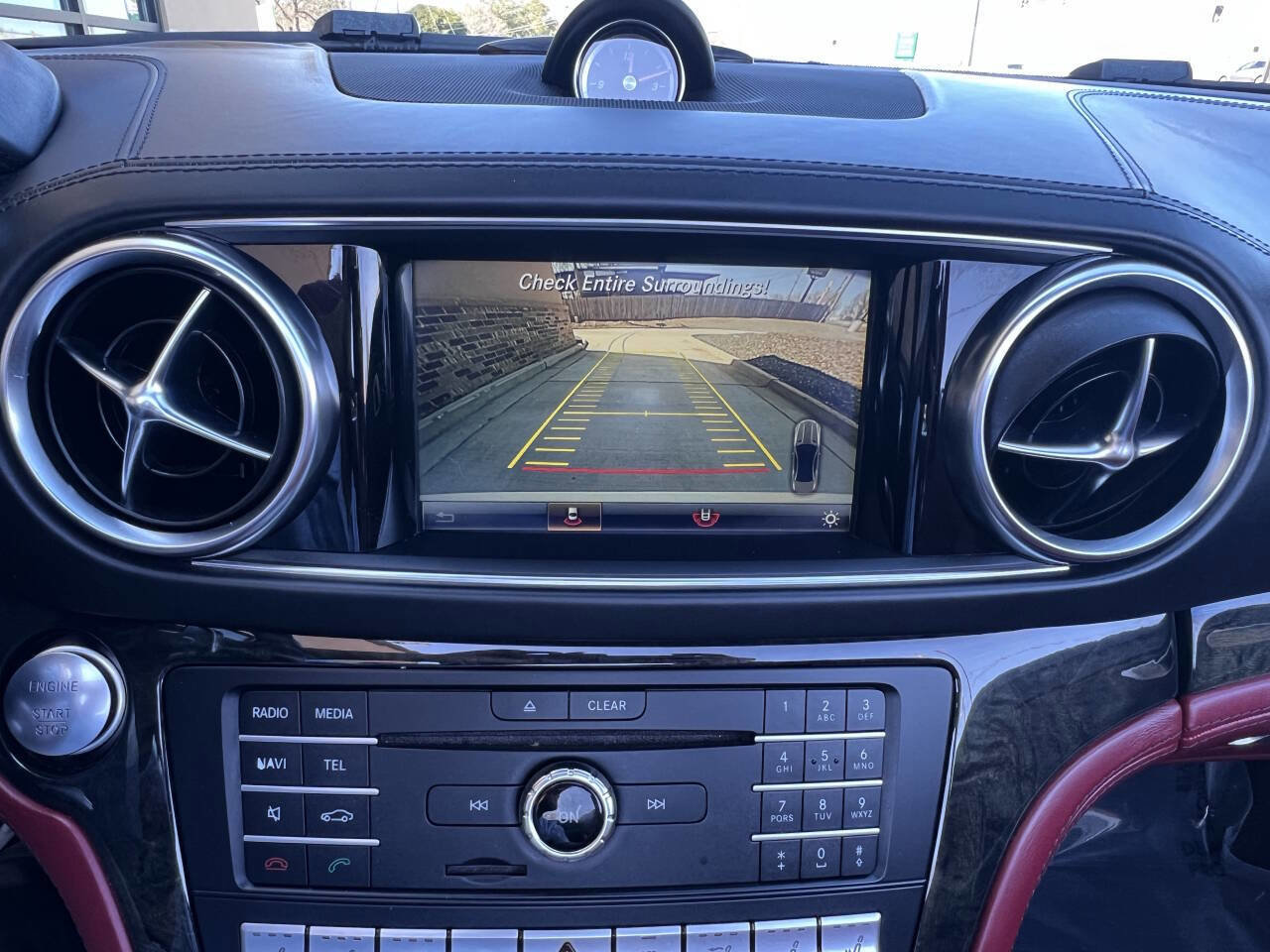 Used 2018 Mercedes-Benz SL 550 SL 550 2dr Roadster w/ Driver Assistance Package image 24