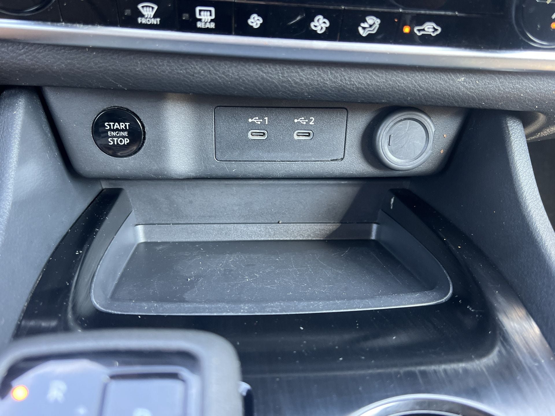 Used 2025 Nissan Rogue SV AWD/4WD image 6