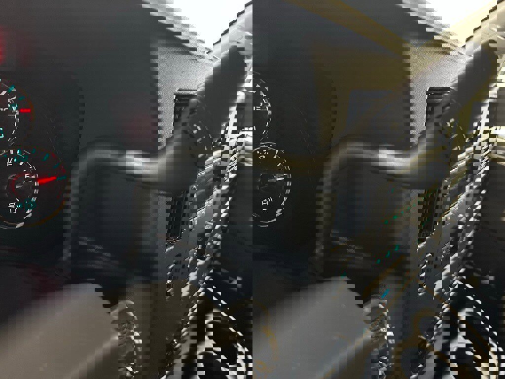 Used 2025 Chevrolet Express 3500 LT w/ LT Preferred Equipment Group image 23