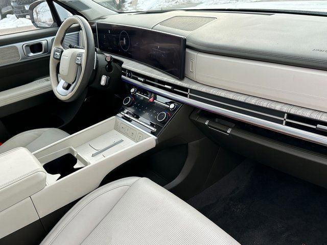 Used 2024 Hyundai Santa Fe Calligraphy image 8
