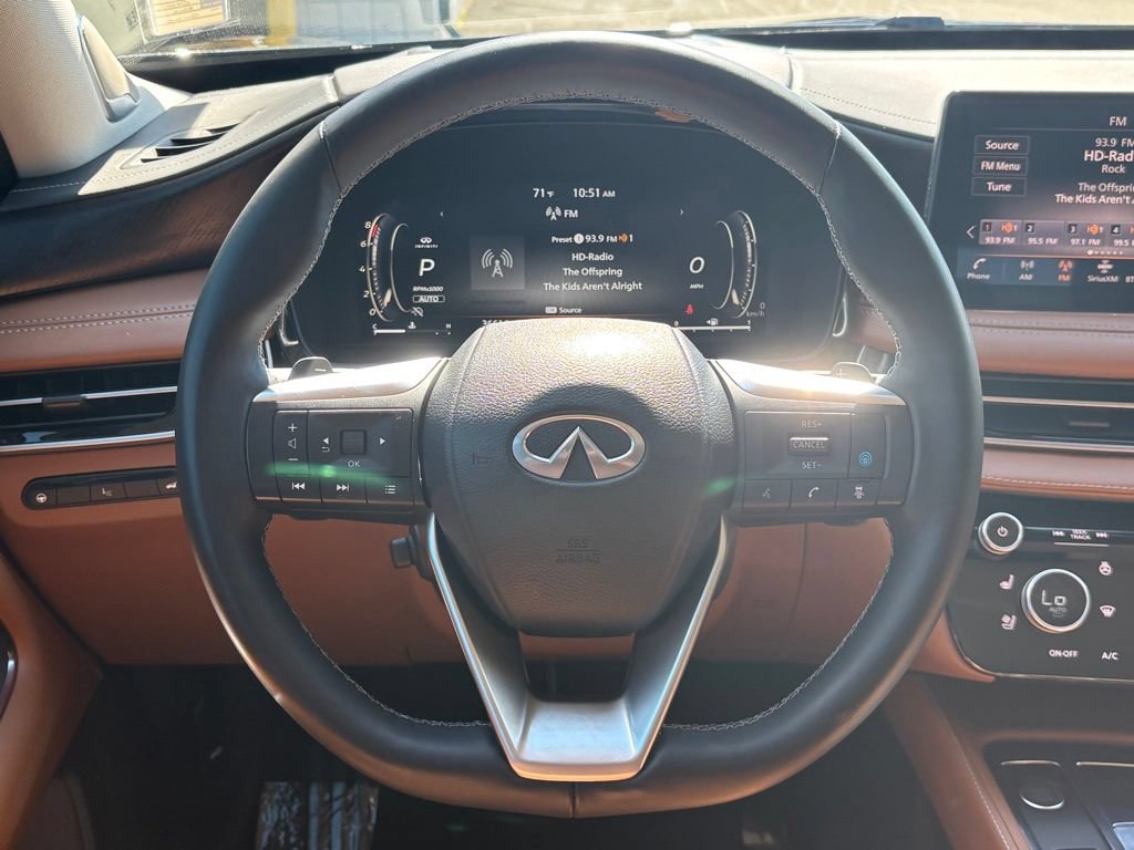 Used 2023 INFINITI QX60 Sensory w/ Vision Package AWD/4WD image 22
