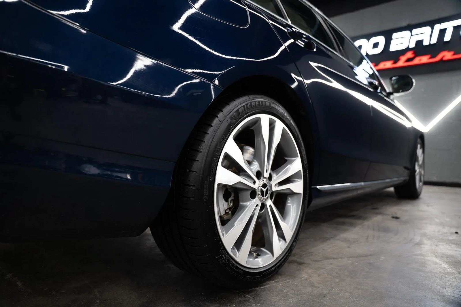 Used 2019 Mercedes-Benz C 300 Sedan image 29