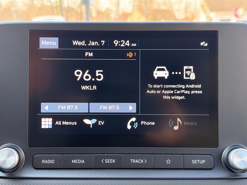 Used 2023 Hyundai Kona SE w/ Cargo Package image 13