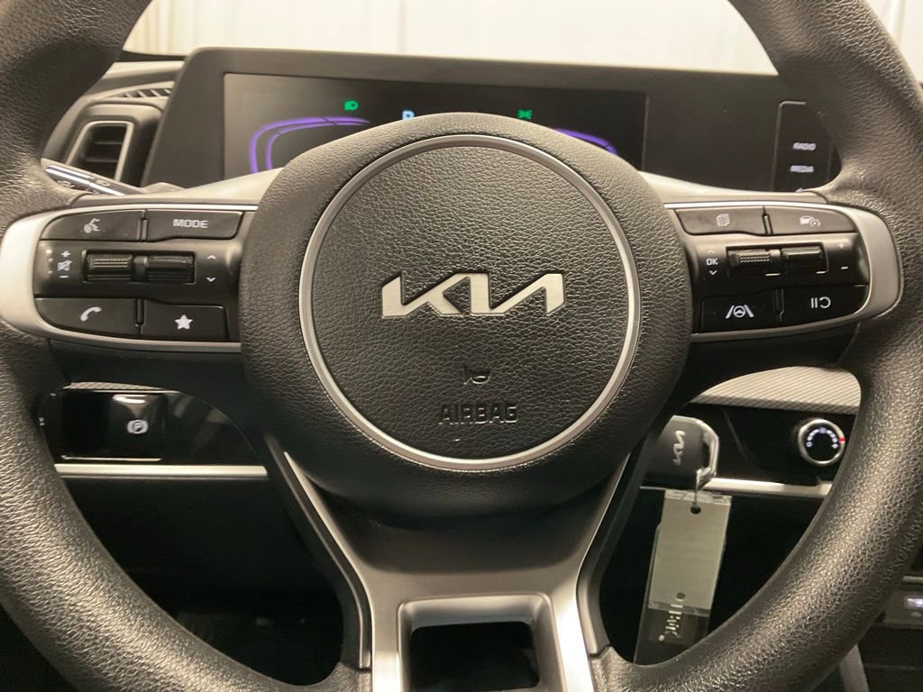 Used 2024 Kia Sportage LX image 15