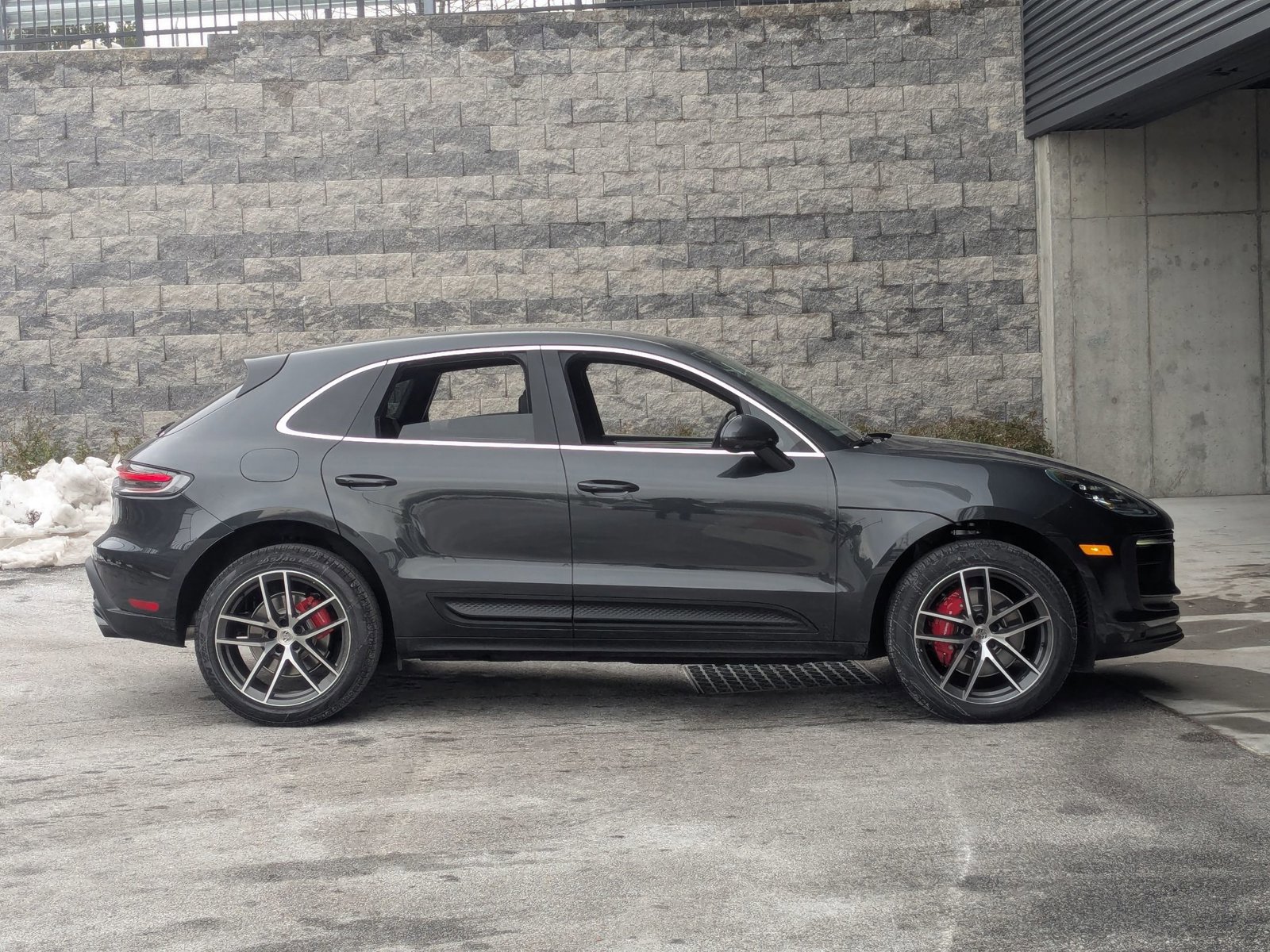 New 2026 Porsche Macan S image 8